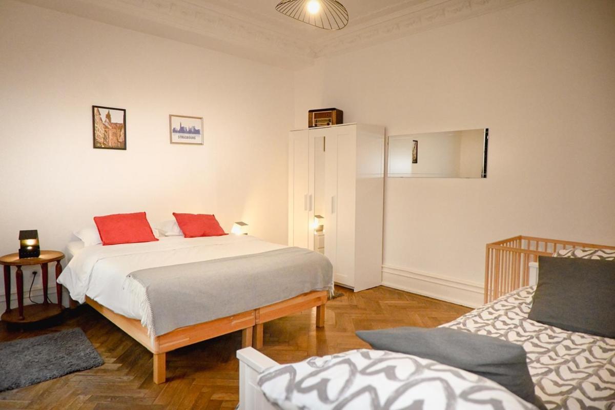 Les Appartements Rue Des Veaux - Quartier Cathedrale Strasbourg Exterior photo